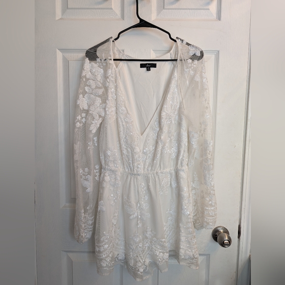 Size Medium Long Sleeve Lace and Sequin Romper from Lulus - Picture 5 of 5